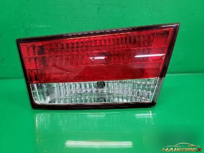 Hyundai Sonata 2005 — фонарь подсветки багажника 924043K000