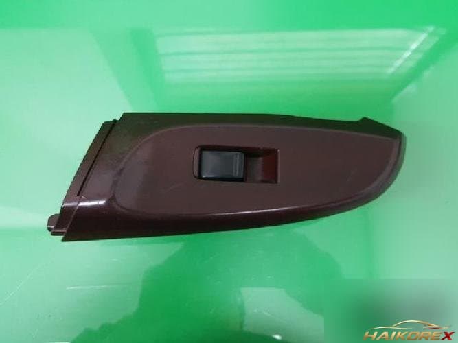 Renault SM3 2005 — переключатель стеклоподъемника 31011