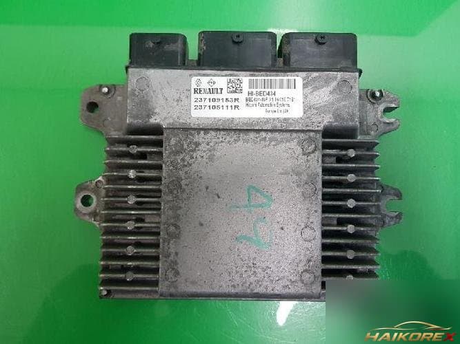 Renault SM6 2016 — блок управления двигателем ECU 237109153R