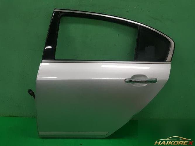 Hyundai Genesis 2013 — дверь задняя левая 770033M000