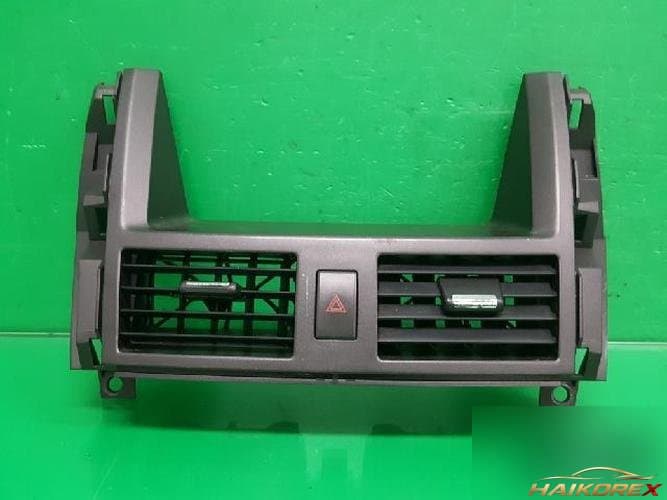 Renault SM7 2008 — торпедо (панель приборов) 816120 52000 1