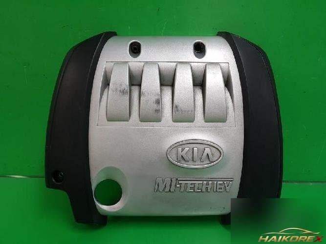 Kia Spectra 2002 — крышка двигателя