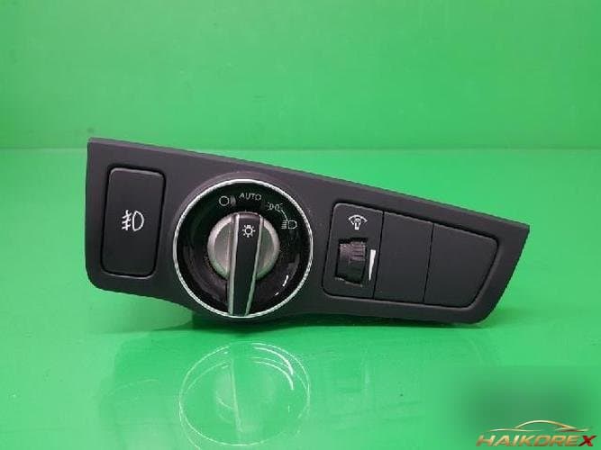 Hyundai i40 2012 — панель приборов 93300 3Z000