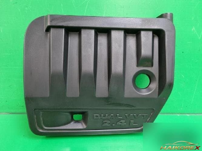 Jeep Compass 2013 — крышка двигателя 04891689AB
