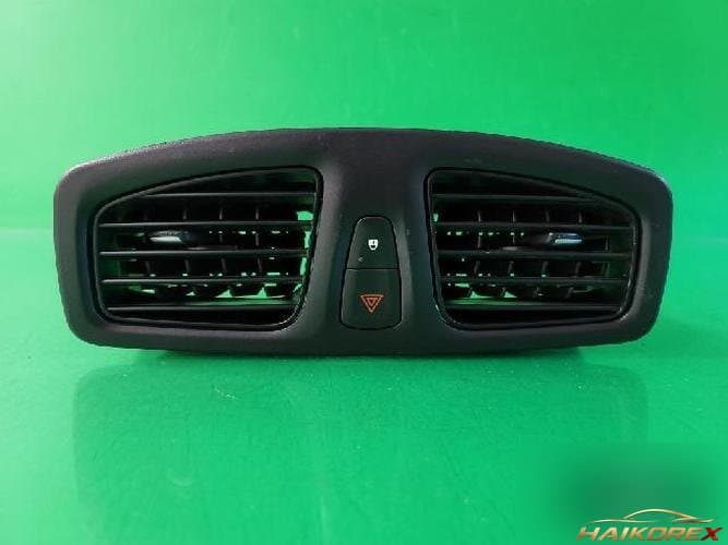 Renault SM3 2012 — панель приборов 1