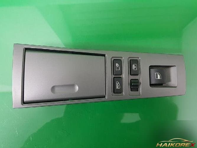 BMW 7 Series 2007 — кнопка управления стеклоподъемника