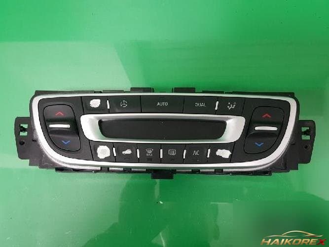 Renault SM3 2010 — переключатель управления печкой/кондиционером 275100019R