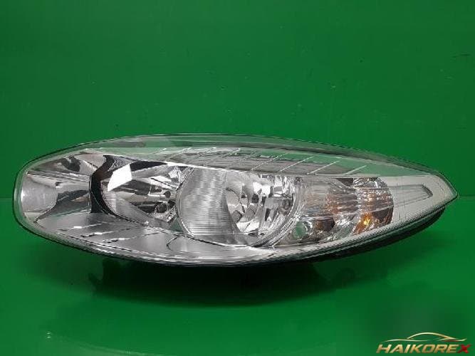 Renault SM3 2012 — фара левая 260600047R