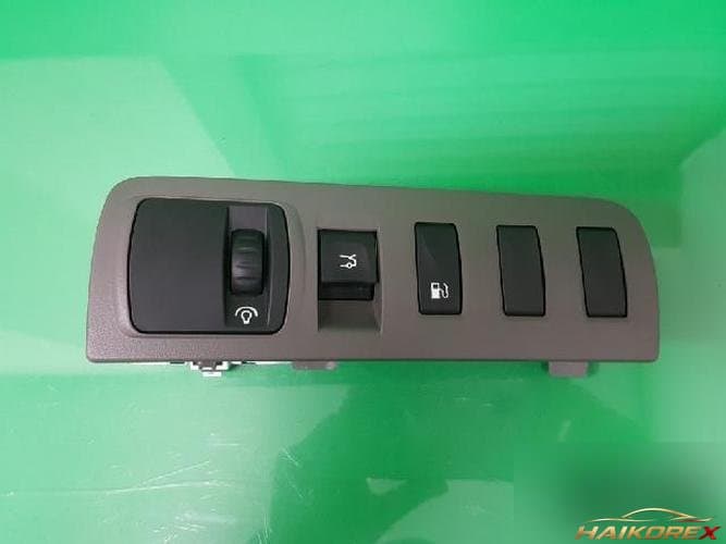 Renault SM3 2012 — кнопка регулировки яркости