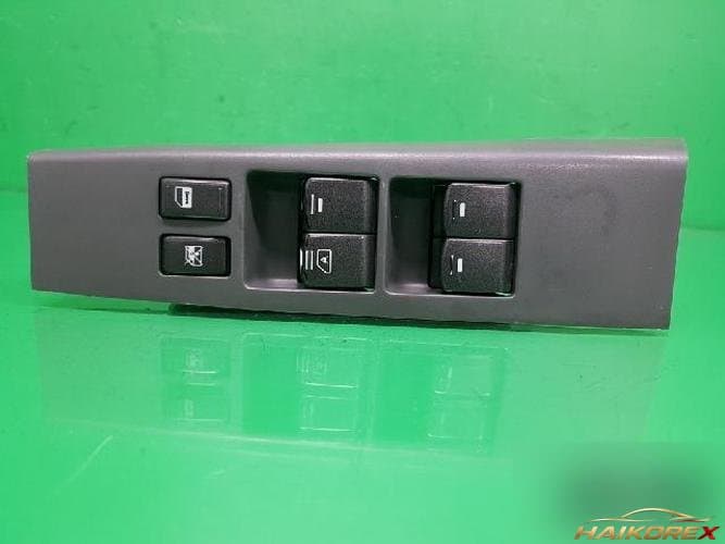 Renault SM5 2005 — переключатель стеклоподъемника 52001