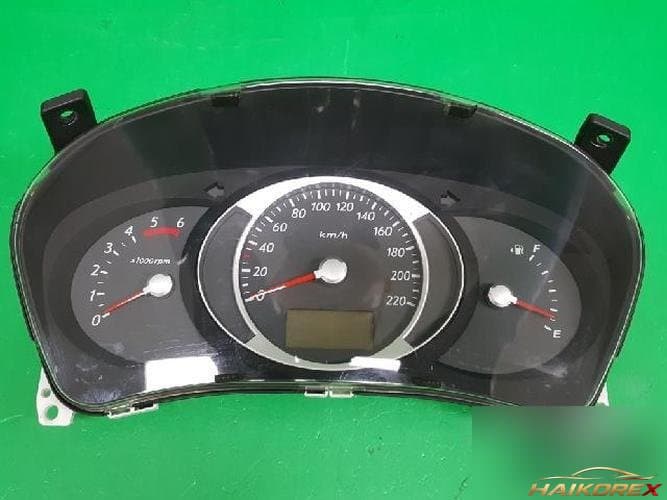 Hyundai Tucson 2009 — приборная панель 94028-2E100