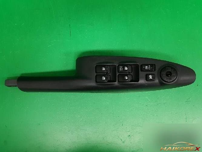 Hyundai Tucson 2009 — переключатель стеклоподъемника 935702E250WK