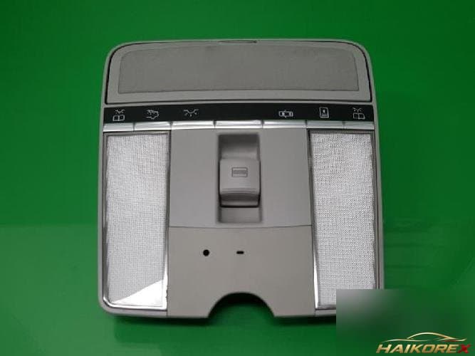Mercedes-Benz S-Class 2007 — внутренний светильник A2218705686