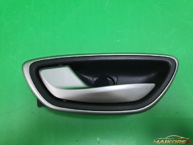 Renault SM6 2021 — защелка двери 806713722R