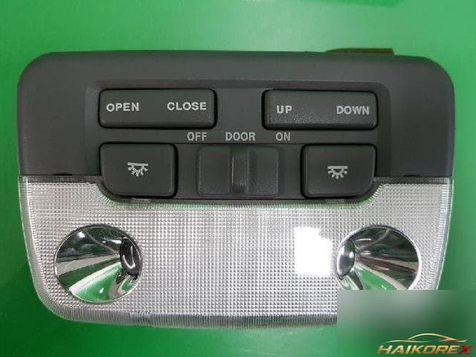 Hyundai Grandeur 2003 — внутренний светильник 4
