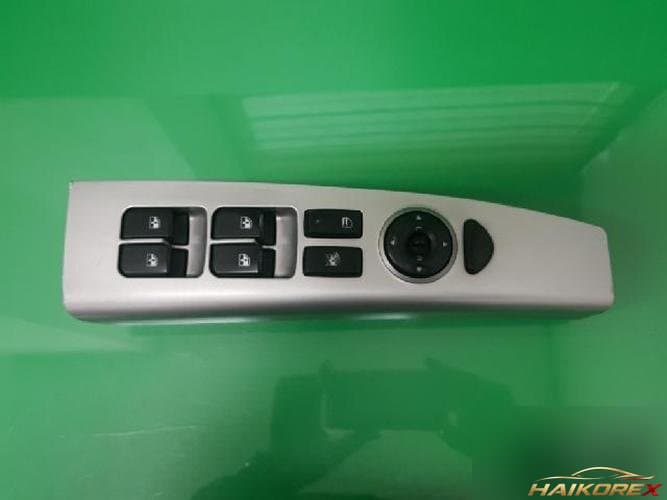 Hyundai Santa Fe 2008 — переключатель стеклоподъёмника, левый передний 935702B100S4