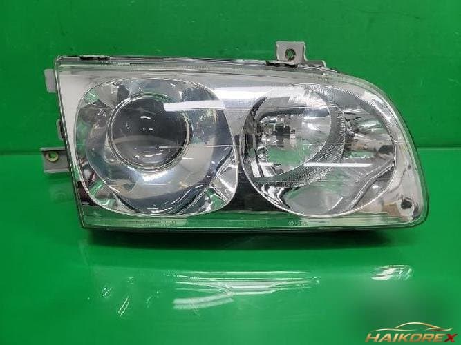Hyundai Trajet 2005 — фара правая 92102 3A500