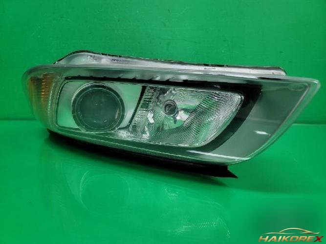 Volvo S80 2008 — фара правая 31214347