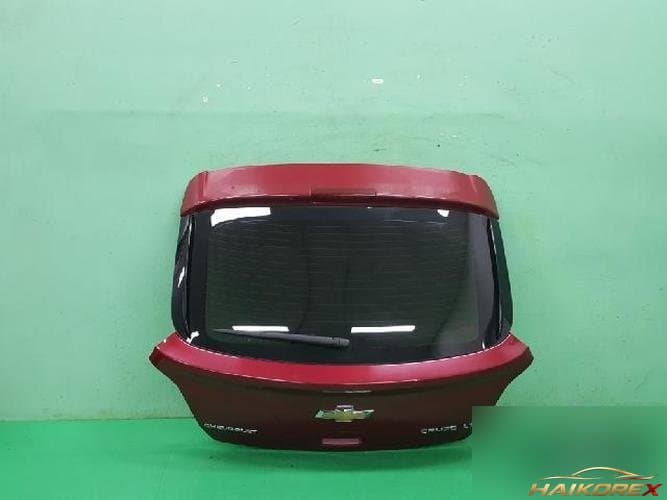Chevrolet Cruze 2014 — дверь багажника