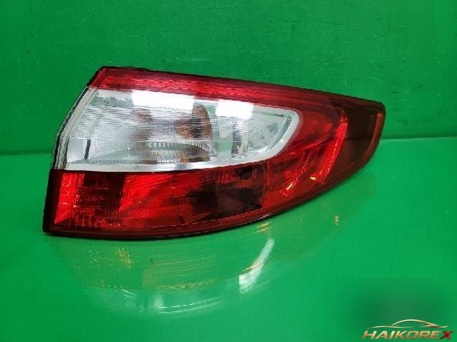 Renault SM3 2011 — фонарь задний правый (комбинированный)