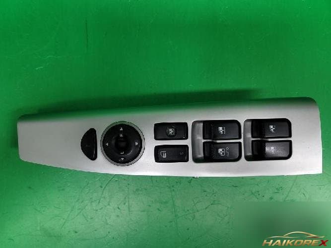 Hyundai Santa Fe 2007 — переключатель стеклоподъемника 935702B100S4