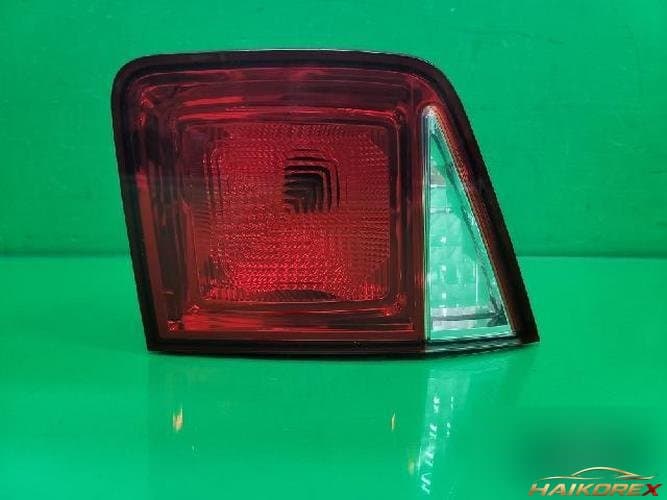 Chevrolet Orlando 2012 — подсветка багажника белая 10