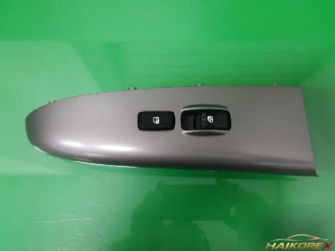 Kia Carnival 2010 — блок переключателей стеклоподъемников 935754D121OT