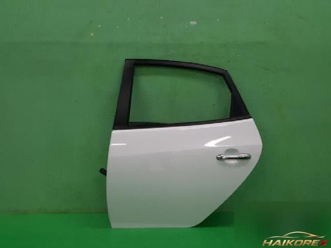 Hyundai Avante 2007 — дверь задняя левая 770032H010