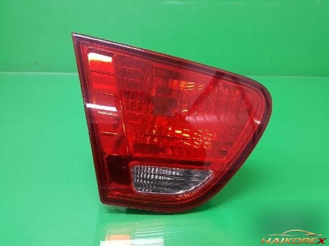 Hyundai Avante 2007 — отделка двери задней левой
