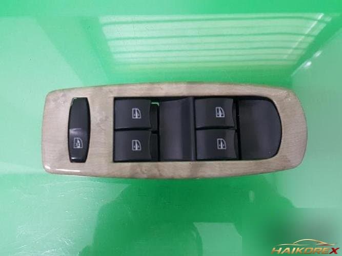 Renault QM5 2008 — переключатель стеклоподъемника передний левый 25401JY00C