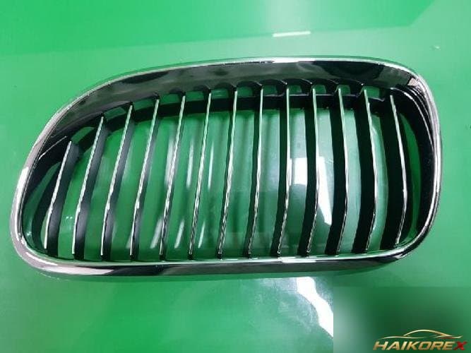 BMW 3 Series 2011 — решетка радиатора 33-9522 1