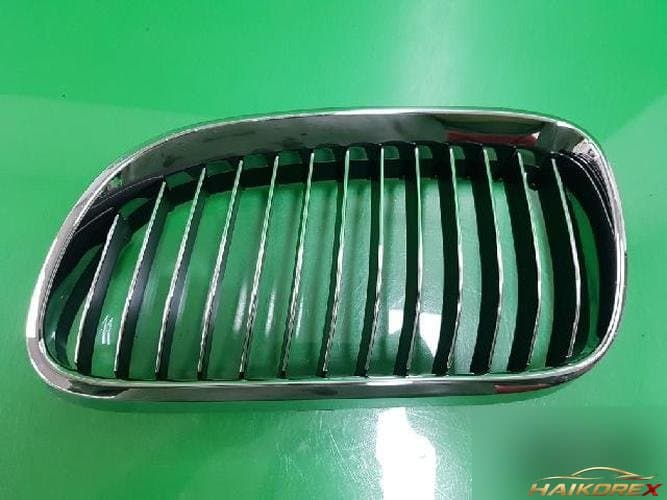 BMW 3 серии 2011 — решетка радиатора 33-9522 3