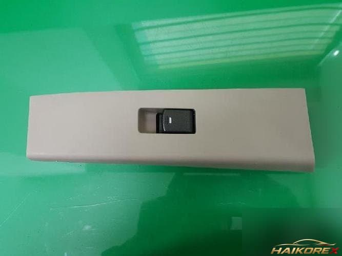 Renault SM5 2005 — кнопка стеклоподъёмника 52001