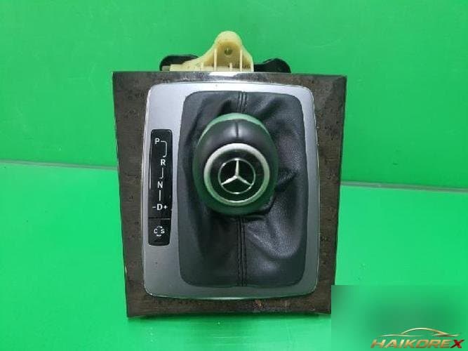 Mercedes-Benz C-класс 2008 — рычаг переключателя 3725