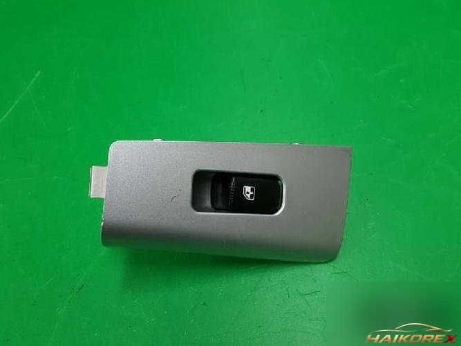 Hyundai Santa Fe 2007 — кнопка стеклоподъемника 935802B500S4