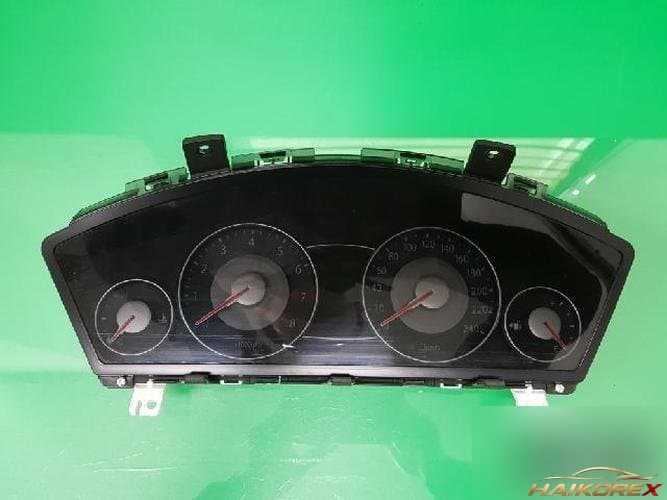Kia Opirus 2009 — приборная панель 94013 3F035 1