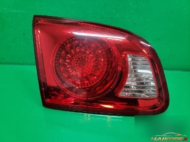 Hyundai Santa Fe 2007 — накладка задней двери левая 924052B000