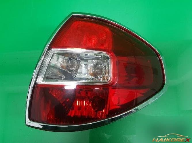 Renault QM5 2009 — задний комбинированный фонарь правый (пассажирский)