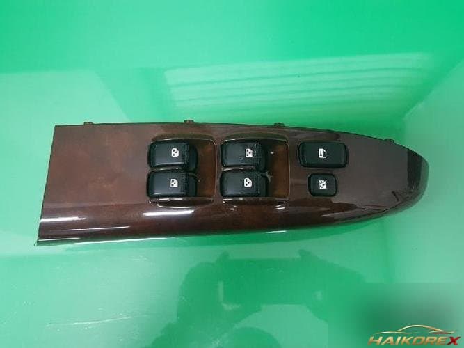 Kia Carnival 2009 — кнопка стеклоподъемника 935704D301OA