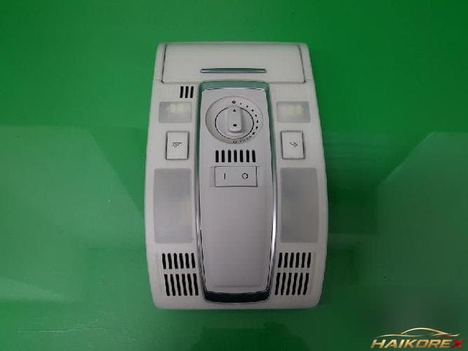 Audi A6 2006 — салонный светильник 4F0951177