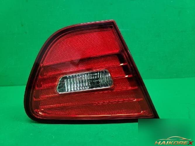 Hyundai Avante 2008 — накладка задней двери левая 924032H000