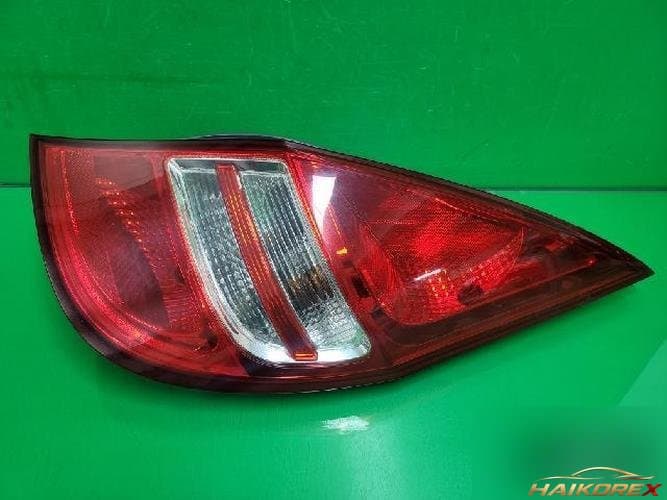 Hyundai i30 2008 — комбинированный фонарь задний правый (пассажирский) 92402 2L000 10