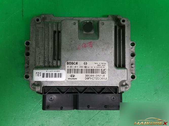 Hyundai i30 2008 — блок управления двигателем ECU 39104 2A710