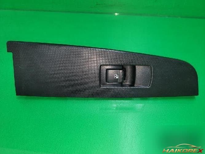 KG Mobility Actyon 2010 — переключатель электрических стекол 1