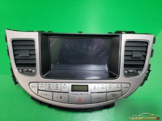 Hyundai Genesis 2011 — навигационная система