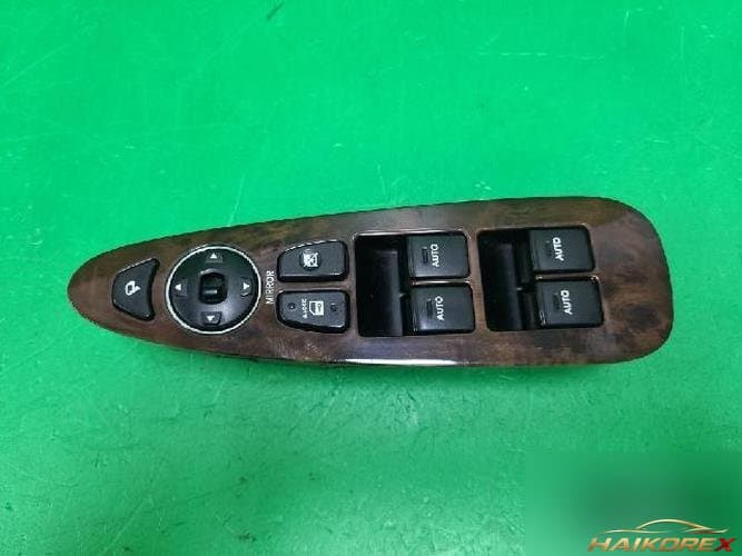 Hyundai Genesis 2008 — кнопка стеклоподъемника 935703M000A4