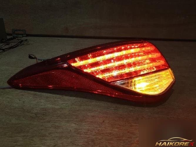 Hyundai i40 2013 — фонарь задний левый наружный 92401-3Z300