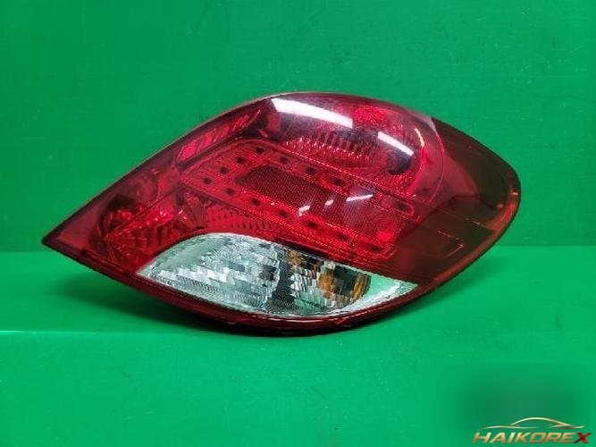 Peugeot 207 2011 — комбинированный фонарь задний правый 9686565980