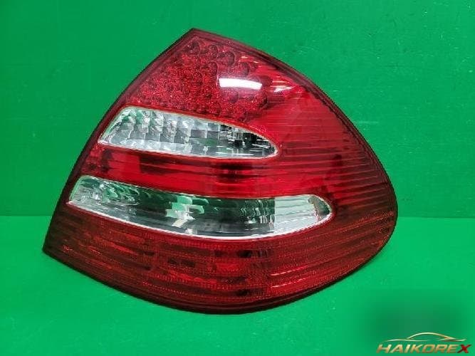 Mercedes-Benz E-Class 2006 — комбинированный фонарь задний правый (пассажирский) A21182006664