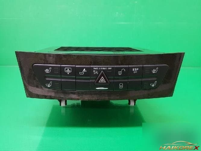 Mercedes-Benz E-класс 2006 — прочие детали A2116800552